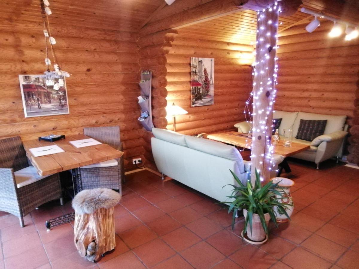 Ferienwohnung Blockhaus Juka Vinningen Exterior foto