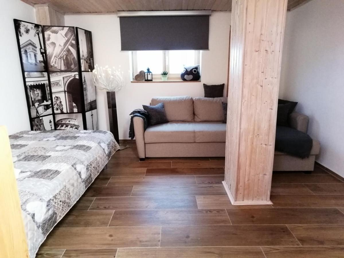 Ferienwohnung Blockhaus Juka Vinningen Exterior foto