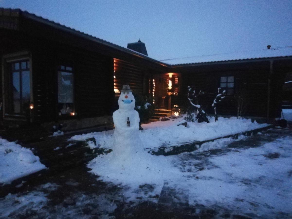 Ferienwohnung Blockhaus Juka Vinningen Exterior foto
